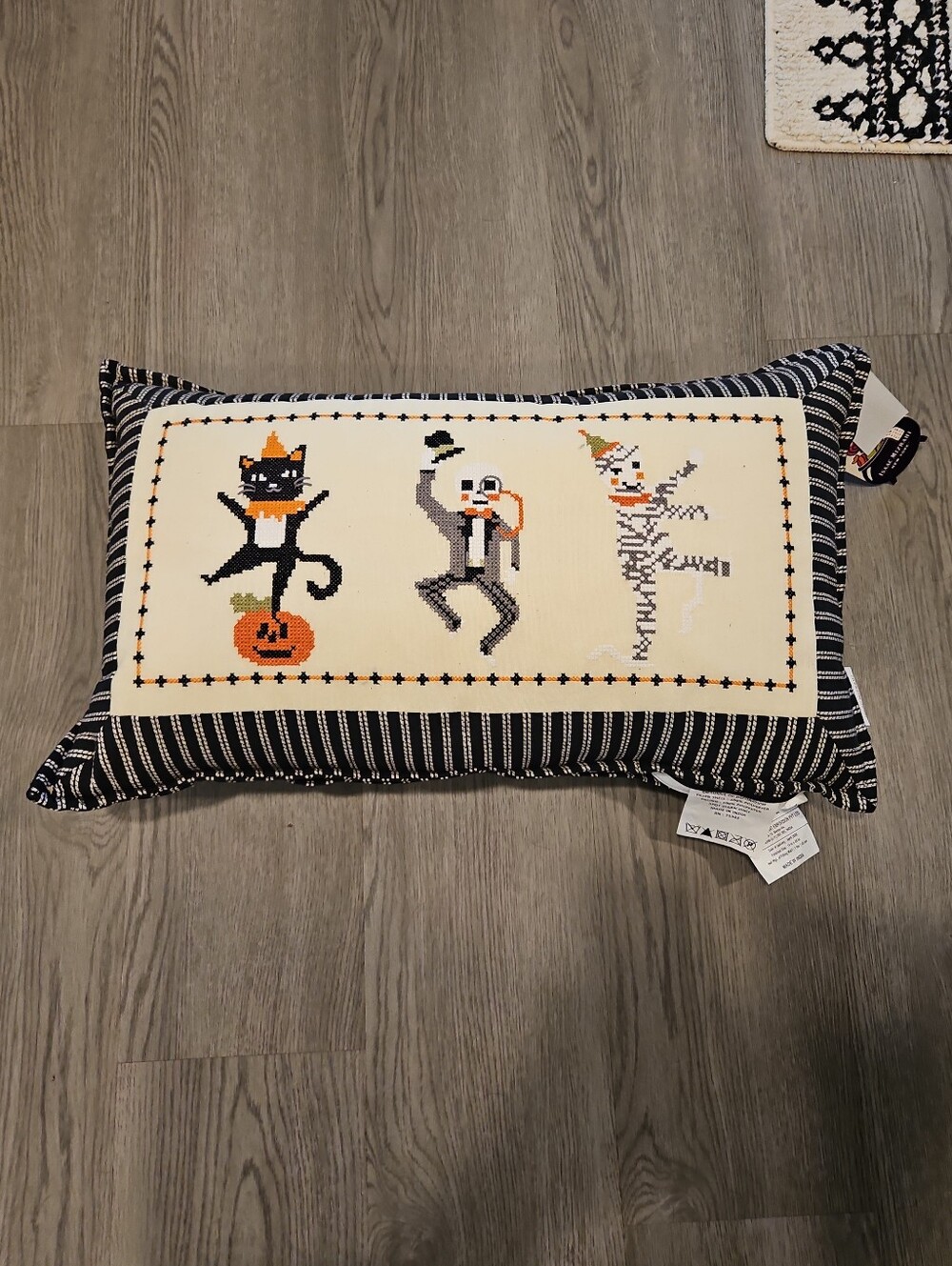 Isaac Mizrahi Needlepoint Vintage Style Halloween Pillow Black Cat, Skeleton